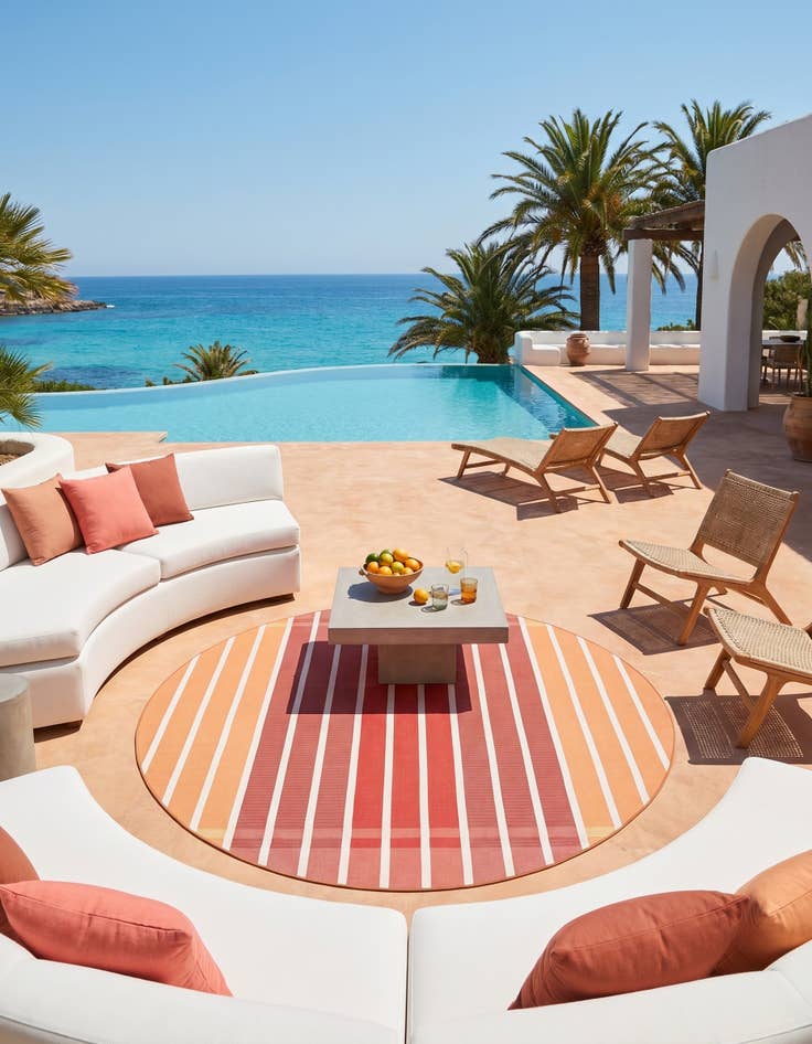 Detail image of 10' x 10' Easy-Clean Striped Indoor / Outdoor Round Rug