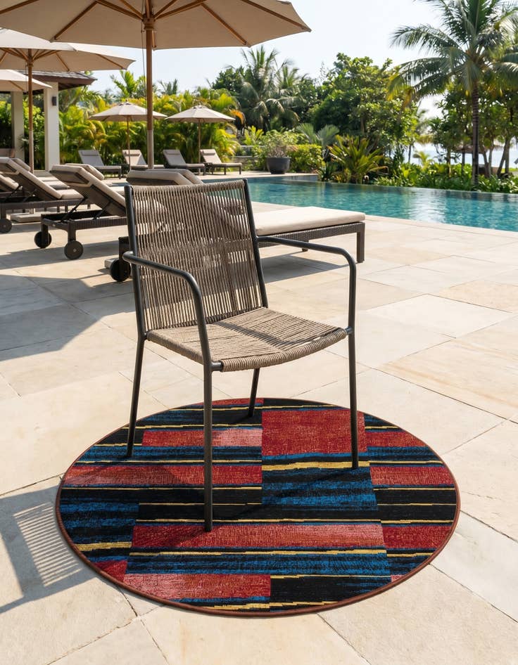 Detail image of 3' x 3' Easy-Clean Modern Indoor / Outdoor Round Rug