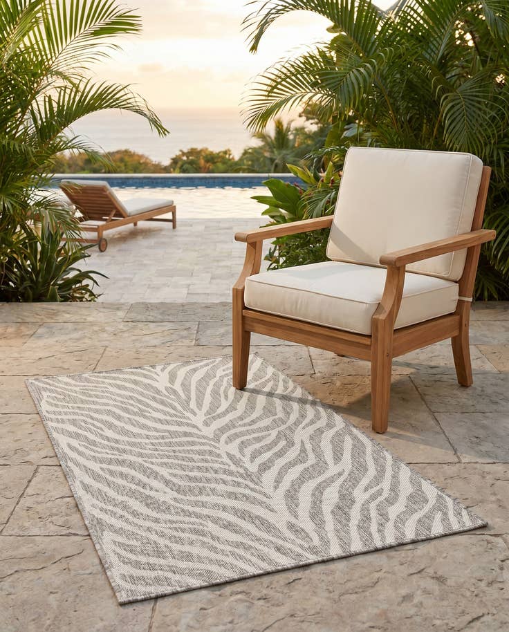 Detail image of 3' x 5' 3 Easy-Clean Safari Indoor / Outdoor Rug