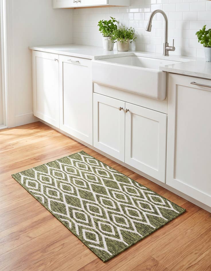 Detail image of 2' x 3' Easy-Clean Jill Zarin Turks and Caicos Indoor / Outdoor Rug