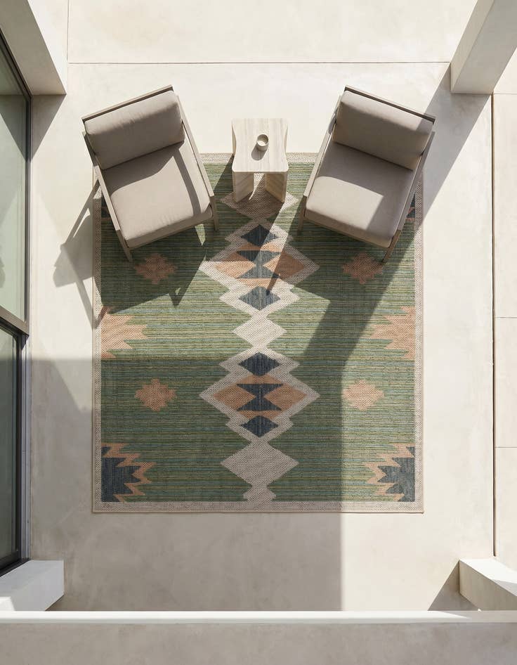 Detail image of 5' 3 x 5' 3 Easy-Clean Baja Indoor / Outdoor Square Rug