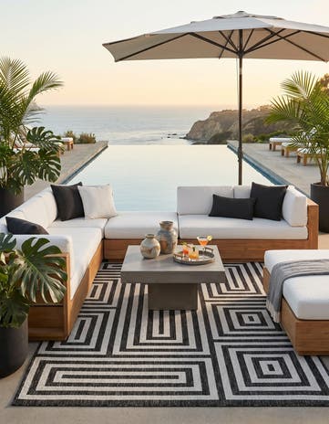 5' 3 x 8' Easy-Clean Modern Indoor / Outdoor Rug