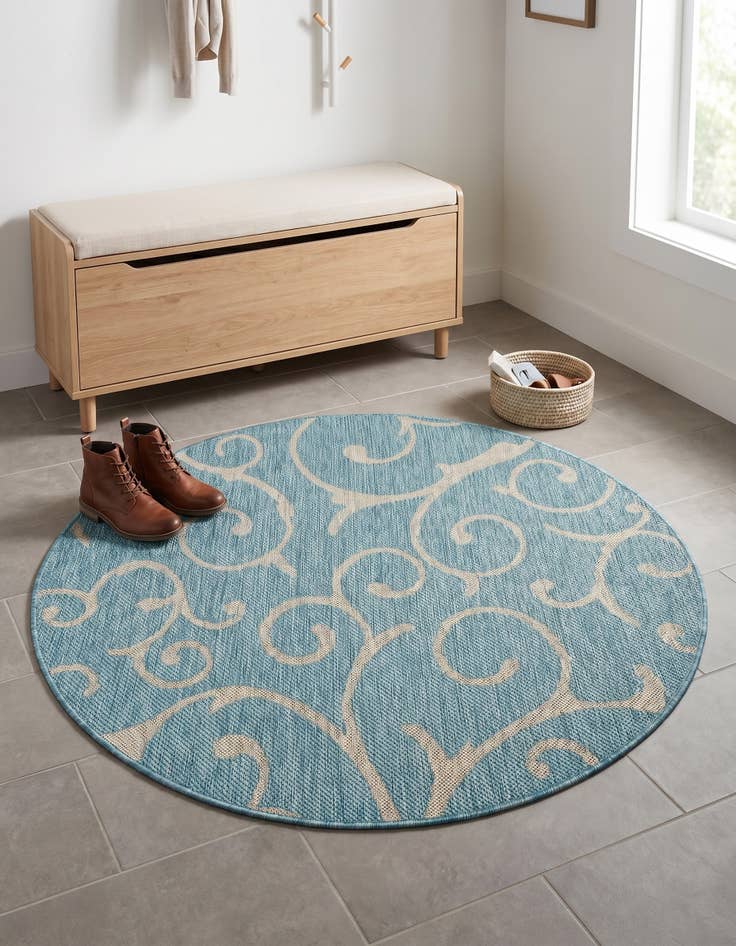 Detail image of 4' x 4' Easy-Clean Botanical Indoor / Outdoor Round Rug