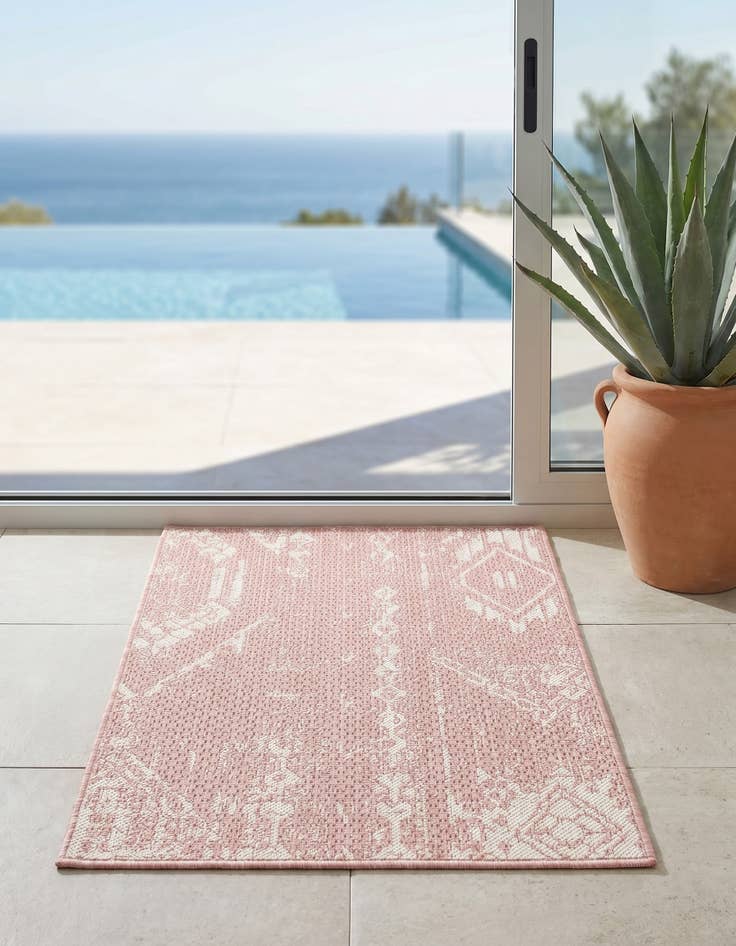 Detail image of 2' x 3' Easy-Clean Bohemian Indoor / Outdoor Rug