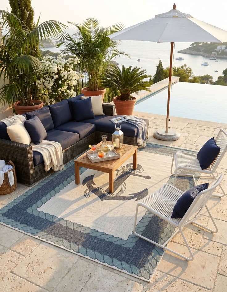 Detail image of 5' 3 x 8' Easy-Clean Coastal Indoor / Outdoor Rug