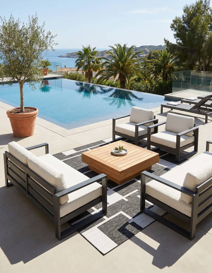 Detail image of 7' 10 x 10' Easy-Clean Modern Indoor / Outdoor Rug