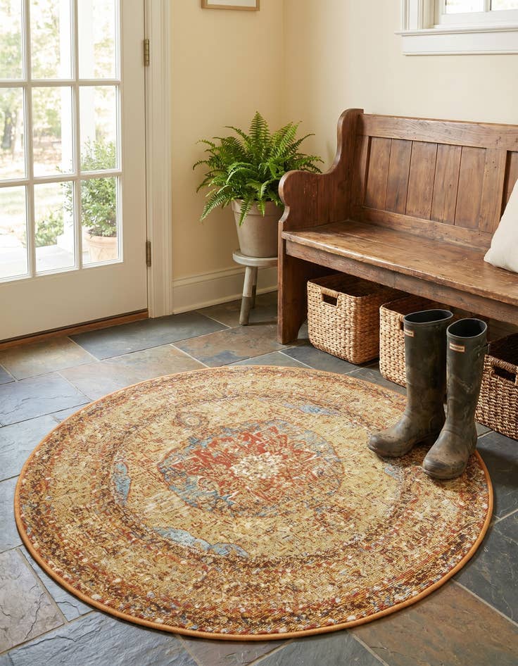 Detail image of 3' 3 x 3' 3 Easy-Clean Traditional Indoor / Outdoor Round Rug