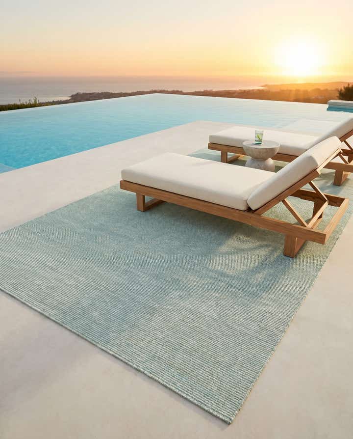 6' 1 x 9' Easy-Clean Jill Zarin Palm Springs Indoor / Outdoor Rug