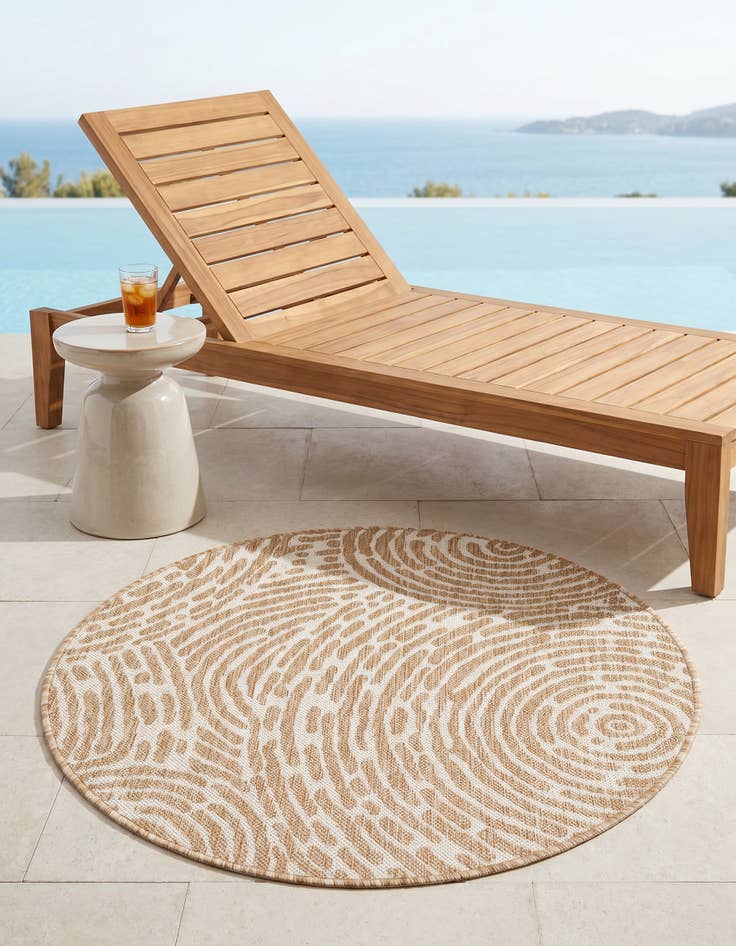 Detail image of 3' x 3' Easy-Clean Modern Indoor / Outdoor Round Rug