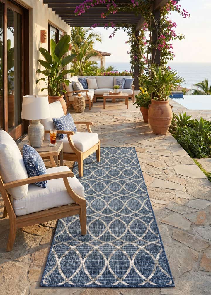 2' x 8' Easy-Clean Trellis Indoor / Outdoor Runner Rug