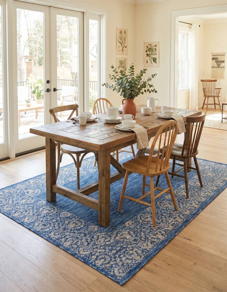 Detail image of 6' x 9' Easy-Clean Border Indoor / Outdoor Rug