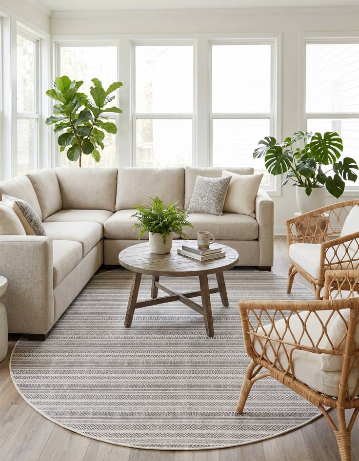 Detail image of 7' 10 x 10' Easy-Clean Ribbon Indoor / Outdoor Oval Rug