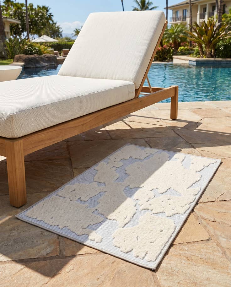 Detail image of 2' x 3' Easy-Clean Aruba Indoor / Outdoor Rug