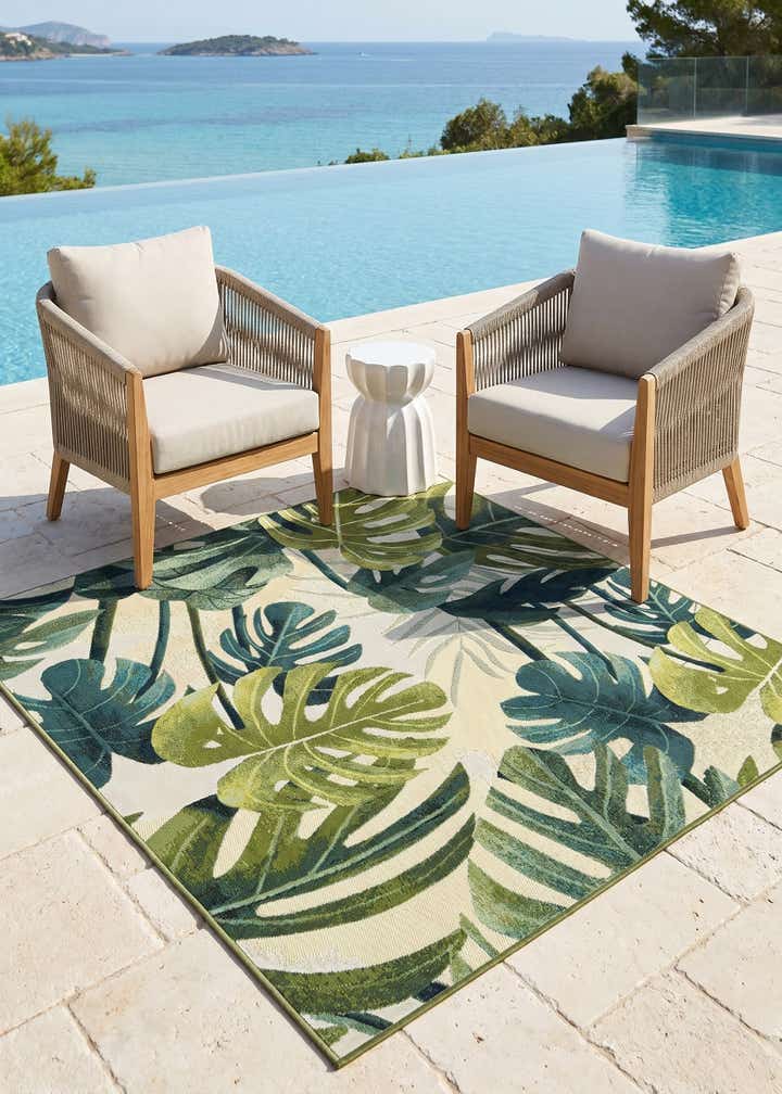 5' 3 x 5' 3 Easy-Clean Botanical Indoor / Outdoor Square Rug