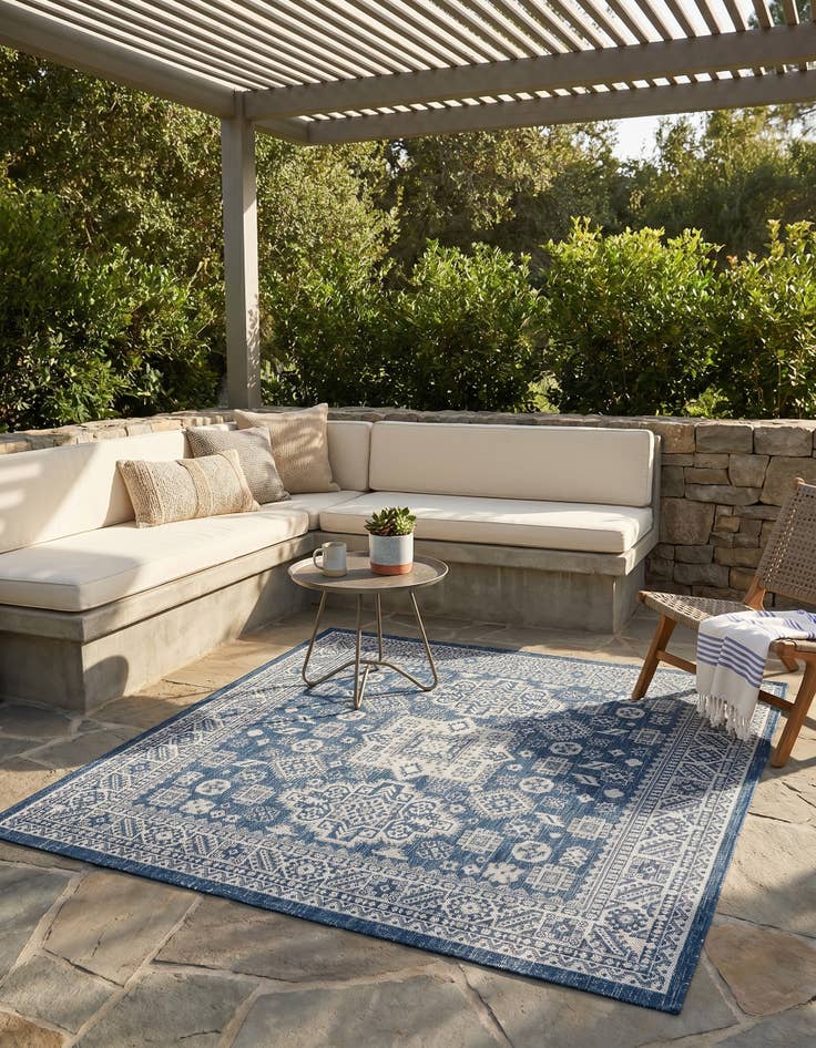 Detail image of 5' 3 x 5' 3 Easy-Clean Aztec Indoor / Outdoor Square Rug