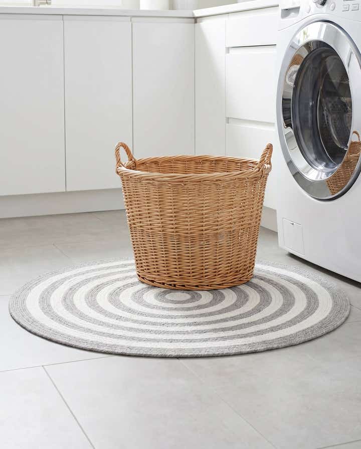 3' 3 x 3' 3 Easy-Clean Eco Verse Washable Indoor / Outdoor Round Rug