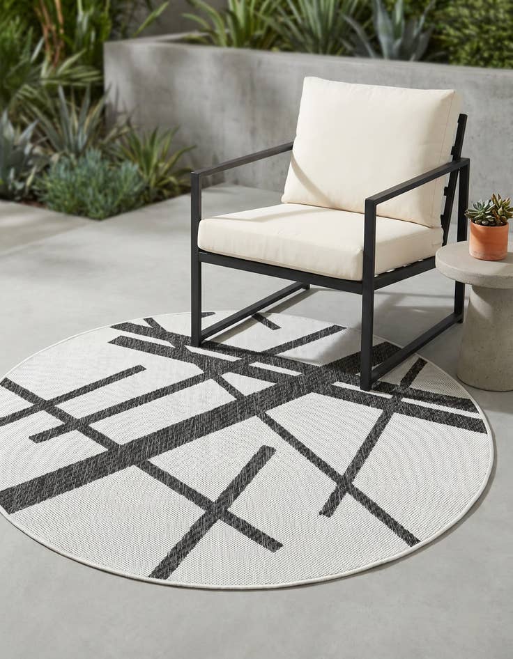 Detail image of 4' x 4' Easy-Clean Modern Indoor / Outdoor Round Rug