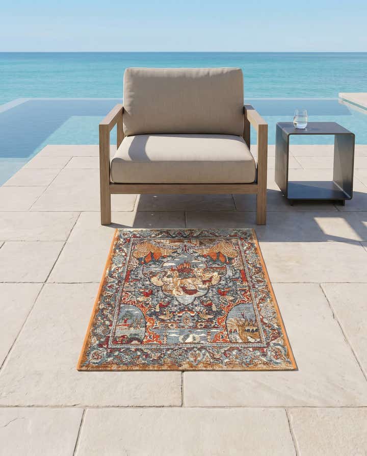 2' x 3' Easy-Clean Traditional Indoor / Outdoor Rug