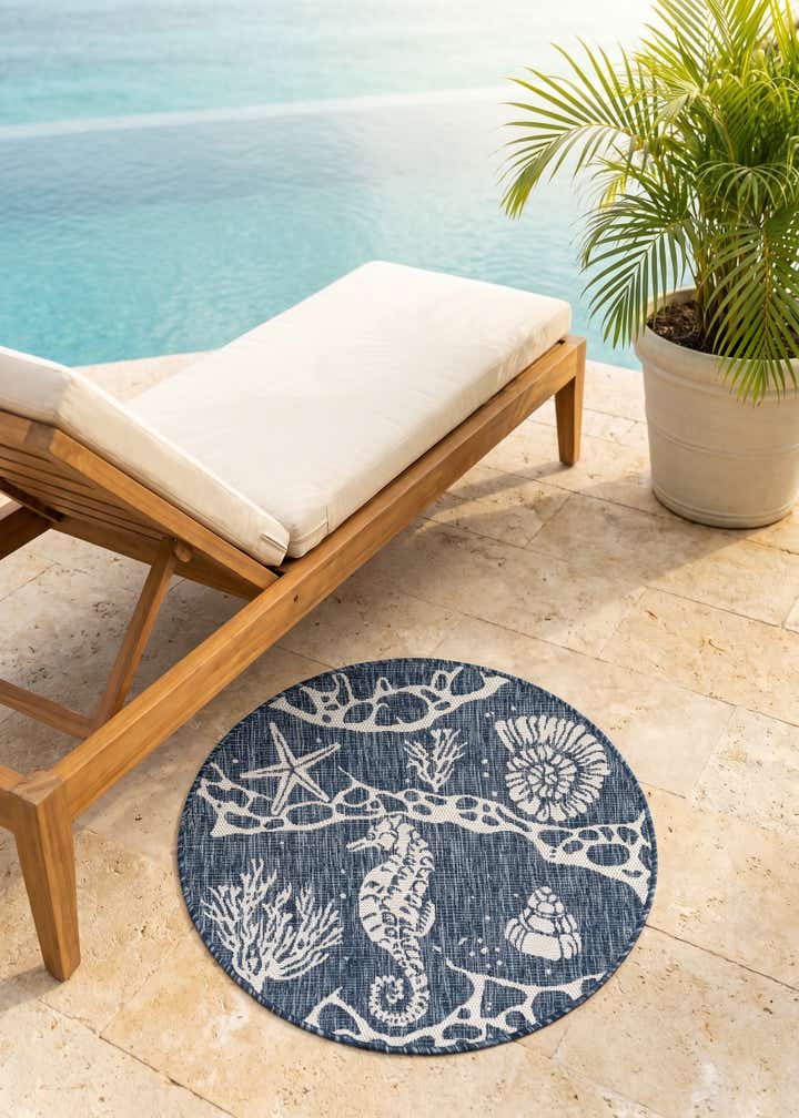 3' x 3' Easy-Clean Coastal Indoor / Outdoor Round Rug