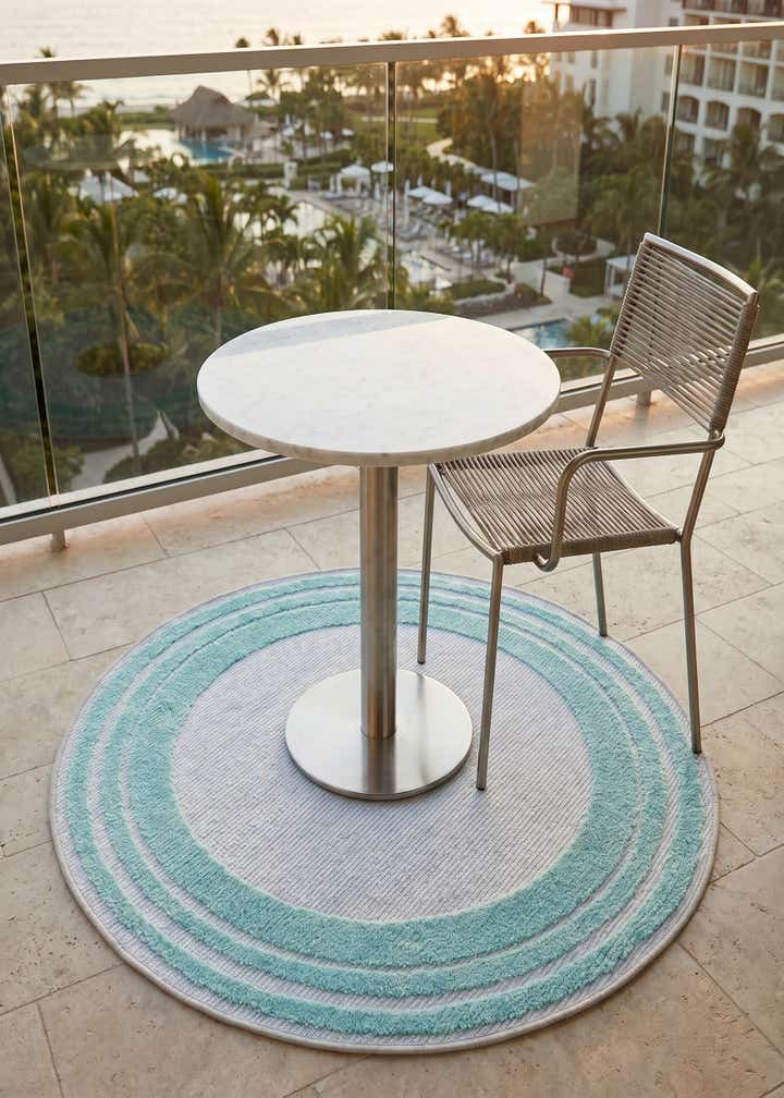 3' 3 x 3' 3 Easy-Clean Aruba Indoor / Outdoor Round Rug