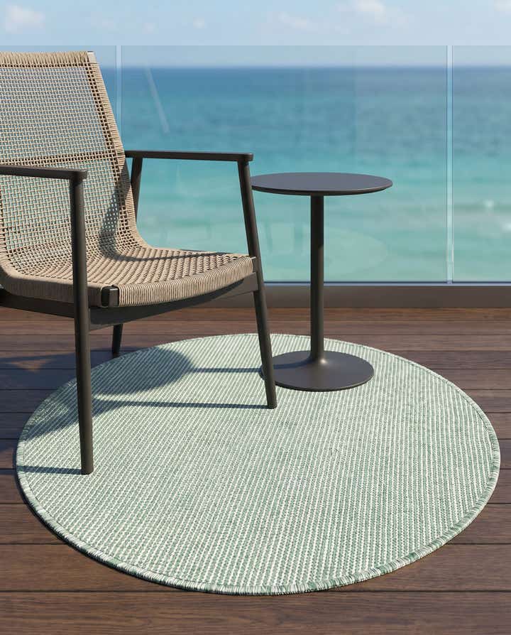 3' 3 x 3' 3 Easy-Clean Jill Zarin Palm Springs Indoor / Outdoor Round Rug