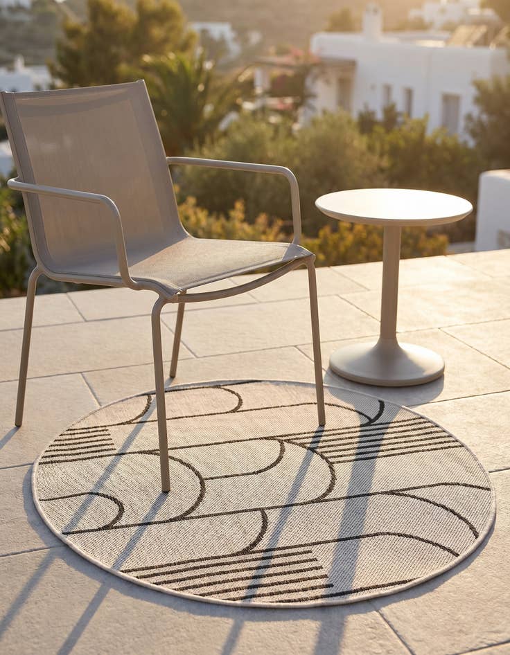 Detail image of 3' x 3' Easy-Clean Modern Indoor / Outdoor Round Rug