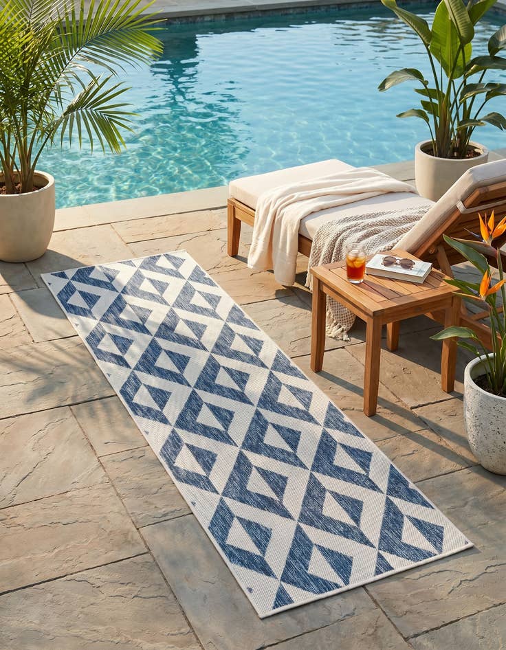 Detail image of 2' x 6' Easy-Clean Jill Zarin Napa Indoor / Outdoor Runner Rug