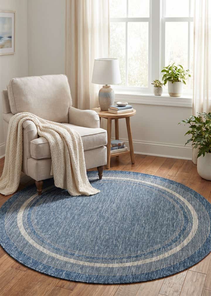 5' 3 x 5' 3 Easy-Clean Border Indoor / Outdoor Round Rug