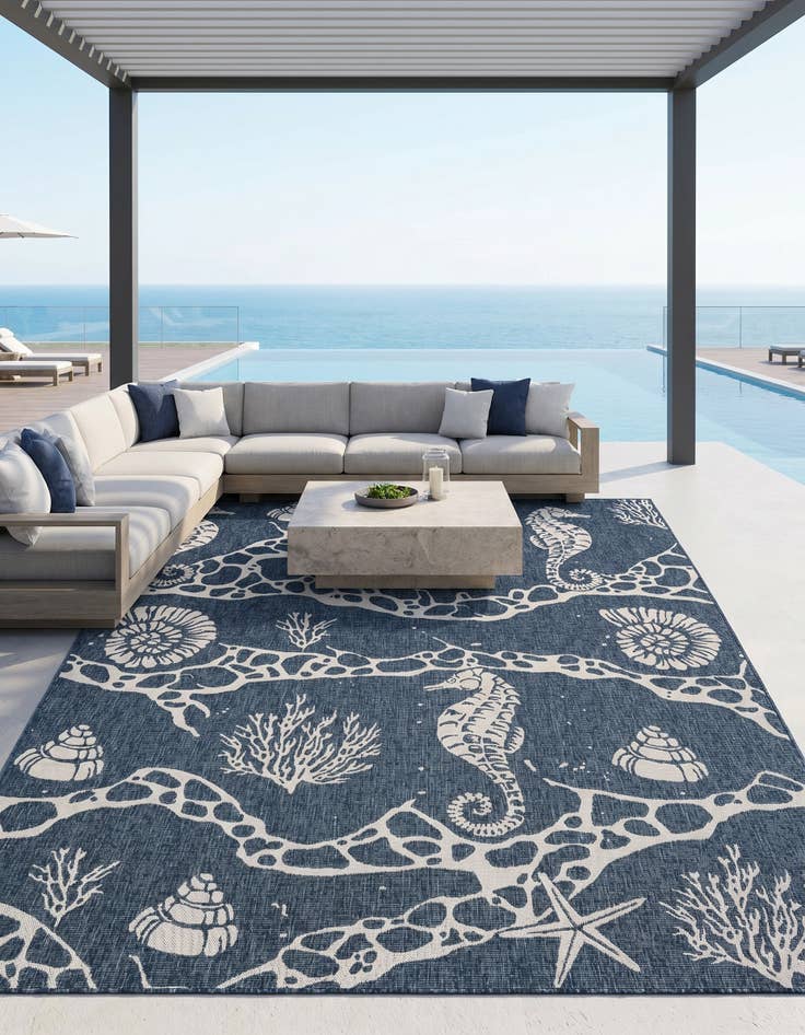 Detail image of 7' 10 x 10' Easy-Clean Coastal Indoor / Outdoor Rug