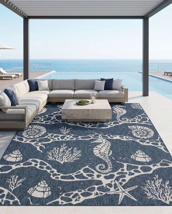 7' 10 x 10' Easy-Clean Coastal Indoor / Outdoor Rug