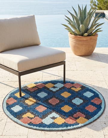 Charcoal Easy-Clean Belize Indoor / Outdoor Round Rug