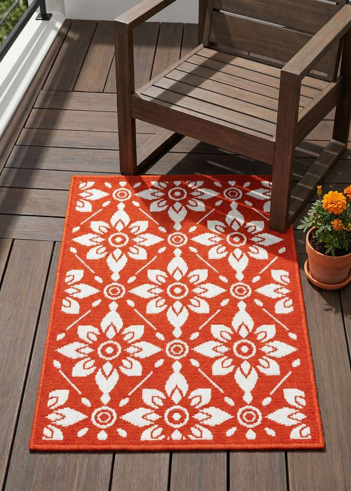 2' x 3' Easy-Clean Lattice Indoor / Outdoor Rug
