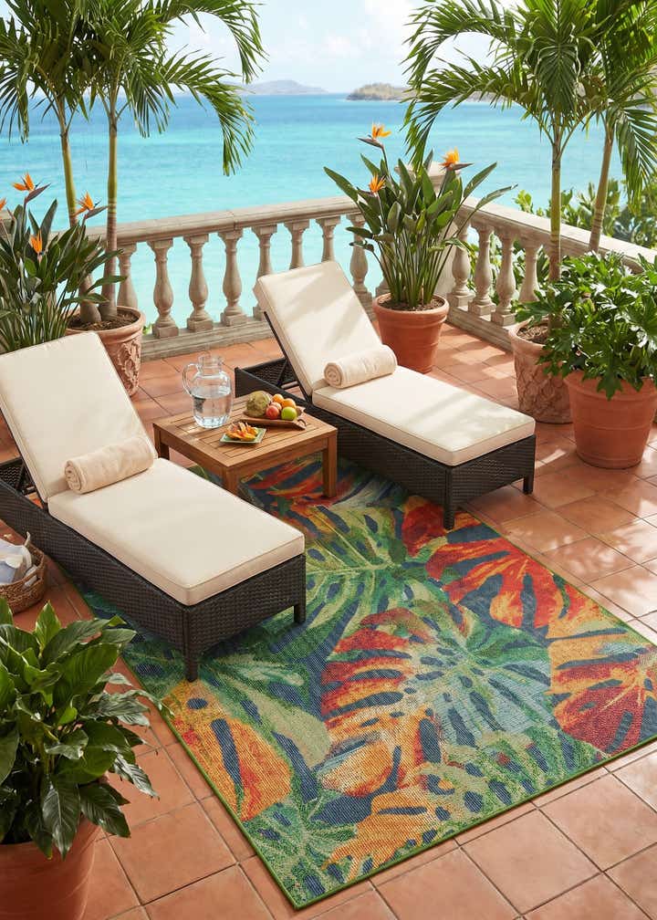 5' 3 x 8' Easy-Clean Baja Indoor / Outdoor Rug