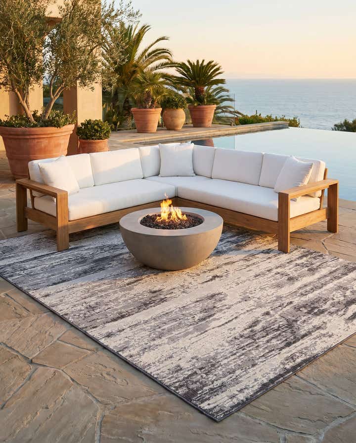 10' x 14' Easy-Clean Modern Indoor / Outdoor Rug