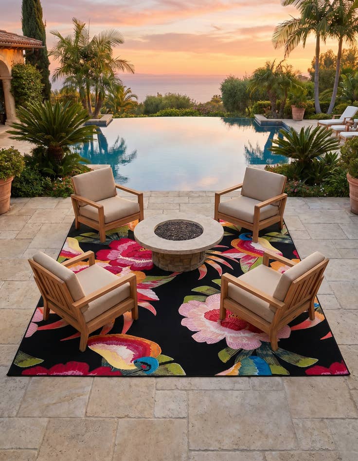 Detail image of 7' 10 x 7' 10 Easy-Clean Botanical Indoor / Outdoor Square Rug