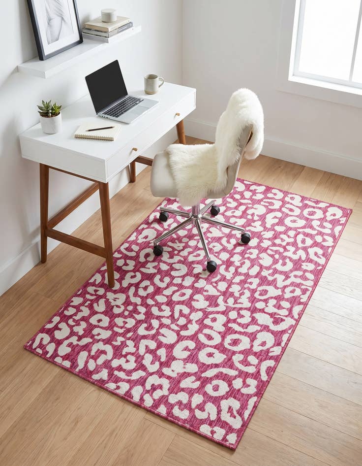 Detail image of 3' x 5' 3 Easy-Clean Safari Indoor / Outdoor Rug