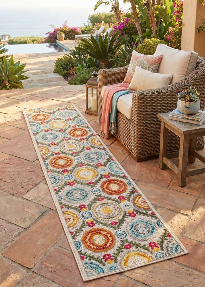 2' x 8' Easy-Clean Casablanca Indoor / Outdoor Runner Rug
