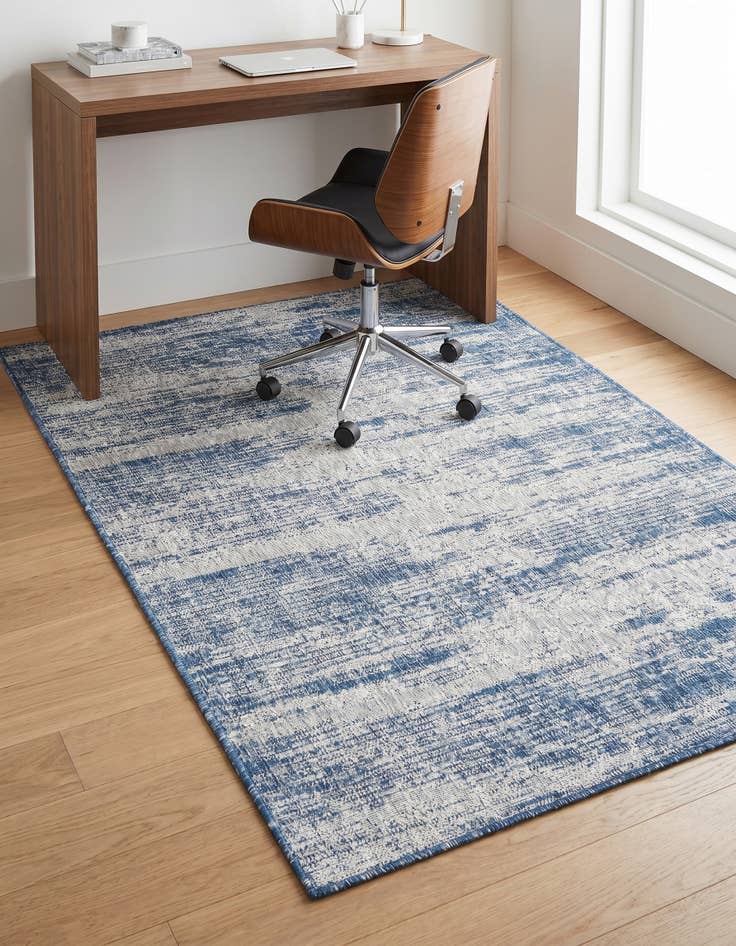 Detail image of 4' x 6' Easy-Clean Modern Indoor / Outdoor Rug