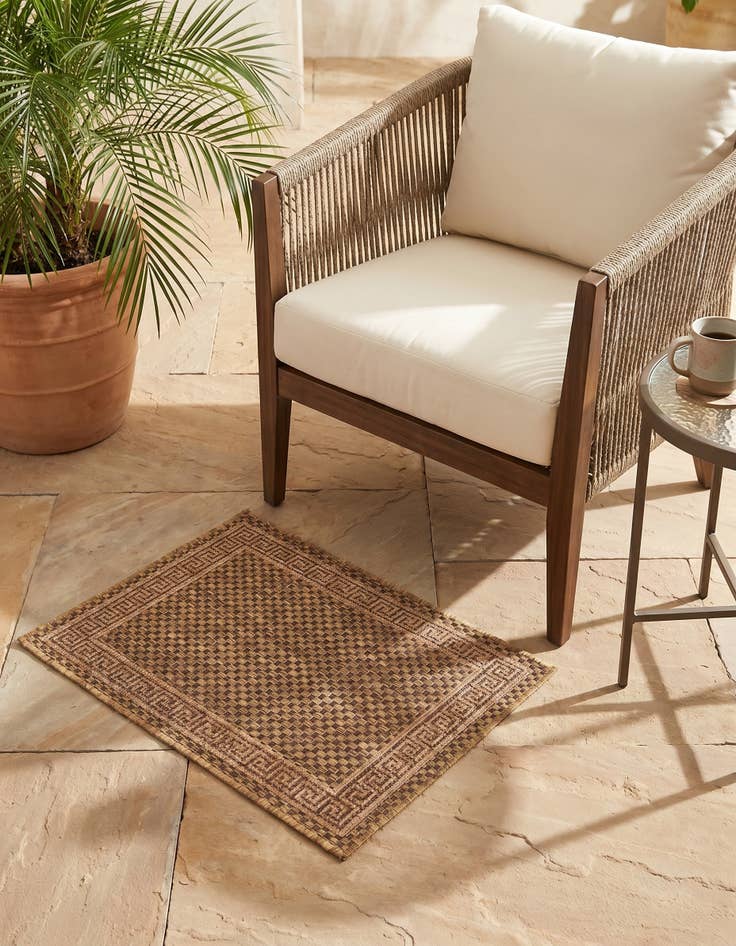 Detail image of 2' 2 x 3' Easy-Clean Border Indoor / Outdoor Rug