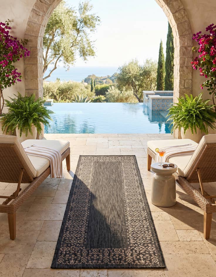 Detail image of 2' x 6' Easy-Clean Border Indoor / Outdoor Runner Rug