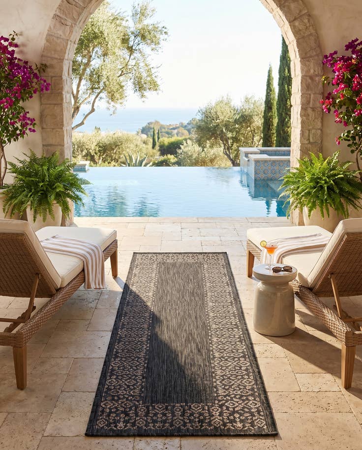 Detail image of 2' x 6' Easy-Clean Border Indoor / Outdoor Runner Rug