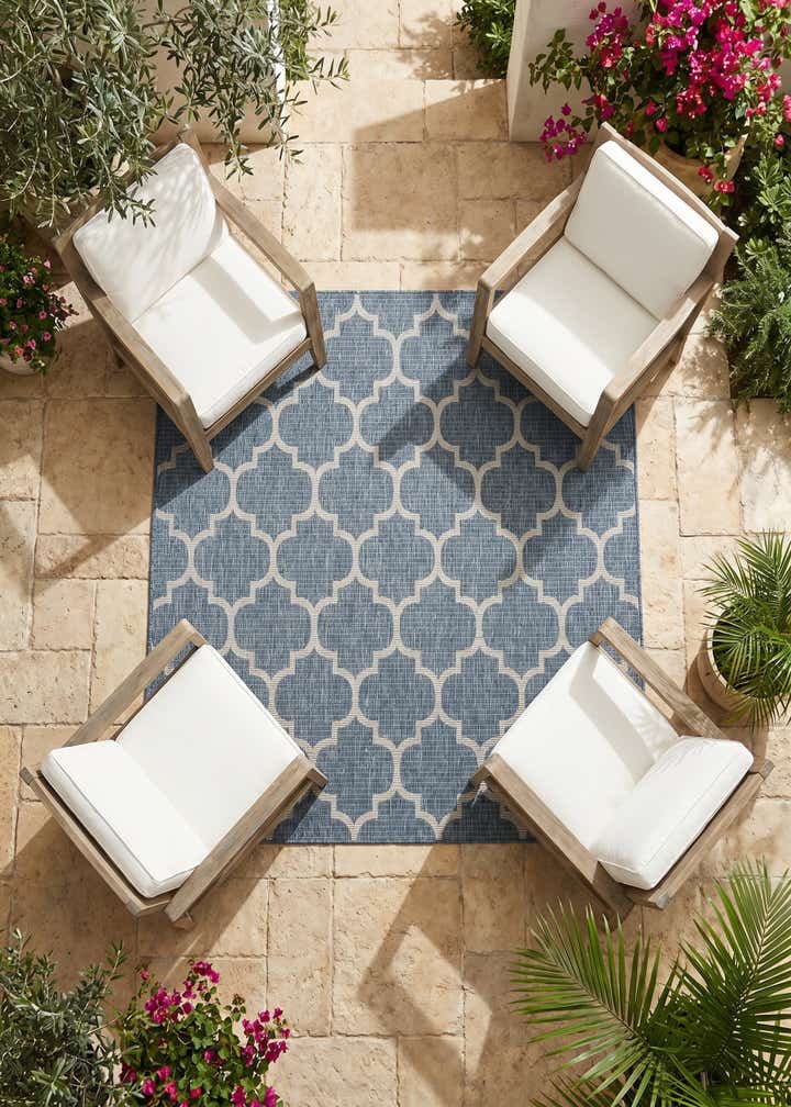 6' x 6' Easy-Clean Lattice Indoor / Outdoor Square Rug