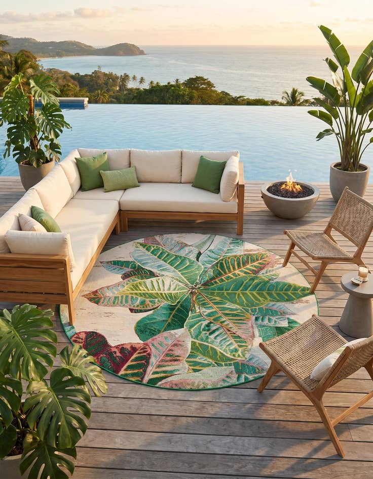 Detail image of 7' x 7' Easy-Clean Botanical Indoor / Outdoor Round Rug