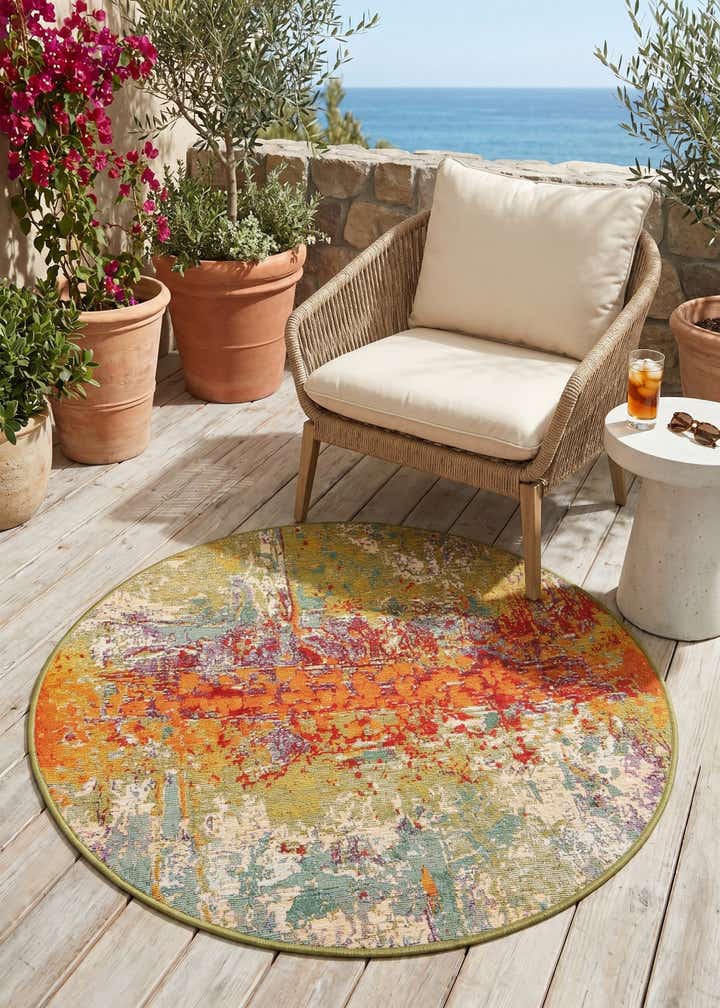 3' 3 x 3' 3 Easy-Clean Modern Indoor / Outdoor Round Rug