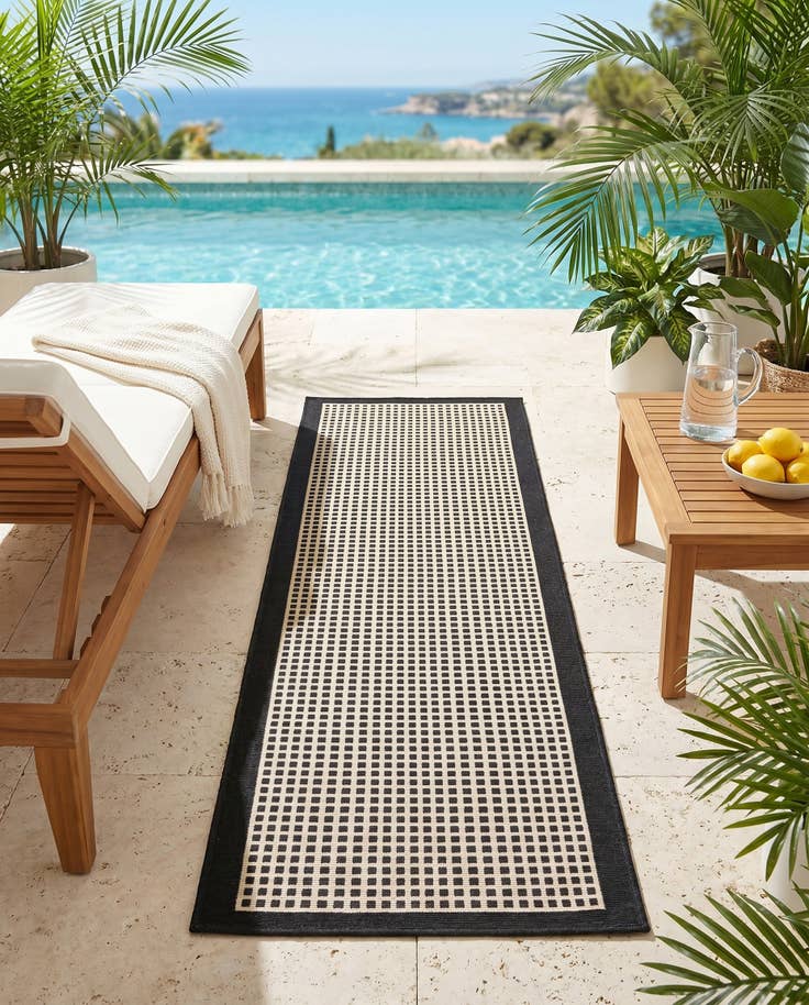 Detail image of 2' x 5' Easy-Clean Border Indoor / Outdoor Runner Rug