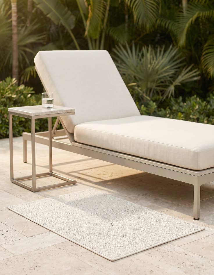 Detail image of 2' x 3' 1 Easy-Clean Solid Indoor / Outdoor Rug