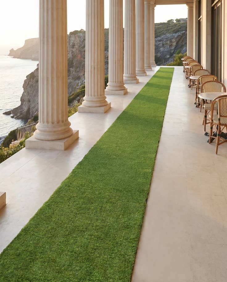 Detail image of 3' 3 x 19' 8 Easy-Clean Grass Indoor / Outdoor Runner Rug