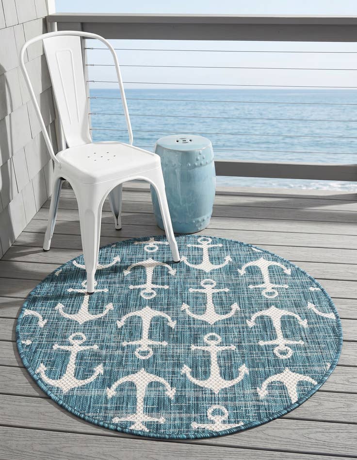 Detail image of 3' x 3' Easy-Clean Coastal Indoor / Outdoor Round Rug