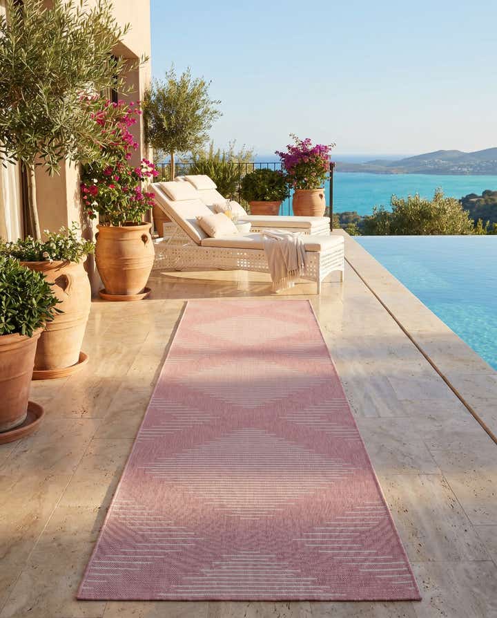 2' 7 x 12' Easy-Clean Modern Indoor / Outdoor Runner Rug