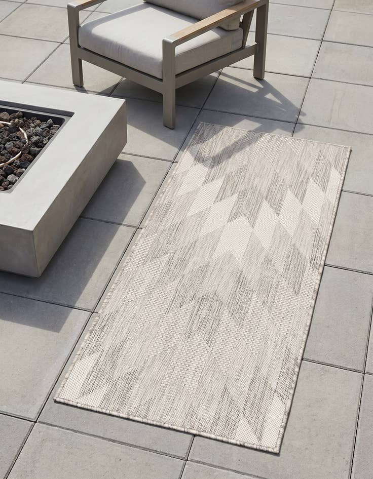 Detail image of 2' x 4' Easy-Clean Modern Indoor / Outdoor Runner Rug